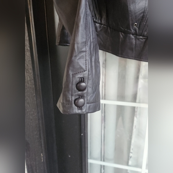 MIKE AND CHRIS 100% LEATHER  JACKET🤩🤩WITH DETACHABLE HOODIE - Picture 3 of 8